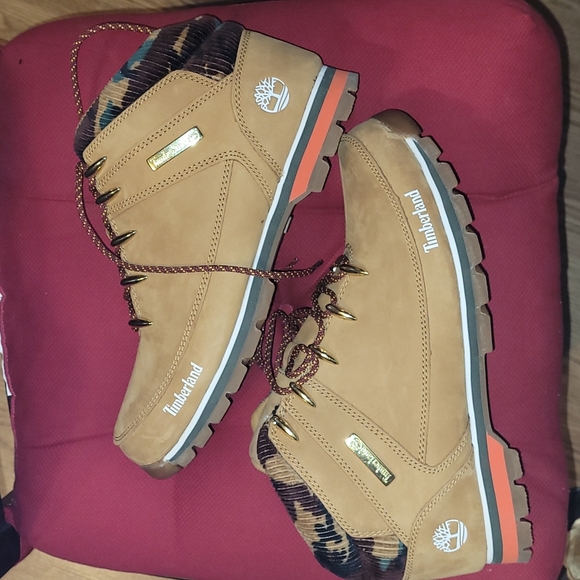Timberland Other - New Timberland Euro Sprint Mid Hiker Wheat Nubuck /Camouflage Trim size 10.5